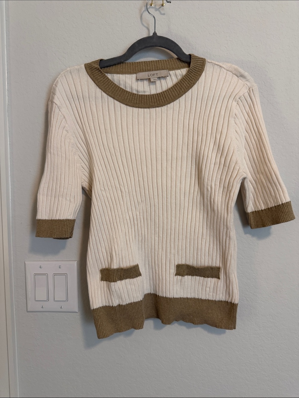 LOFT Cream Ribbed Short-Sleeve Sweater with Olive Trim